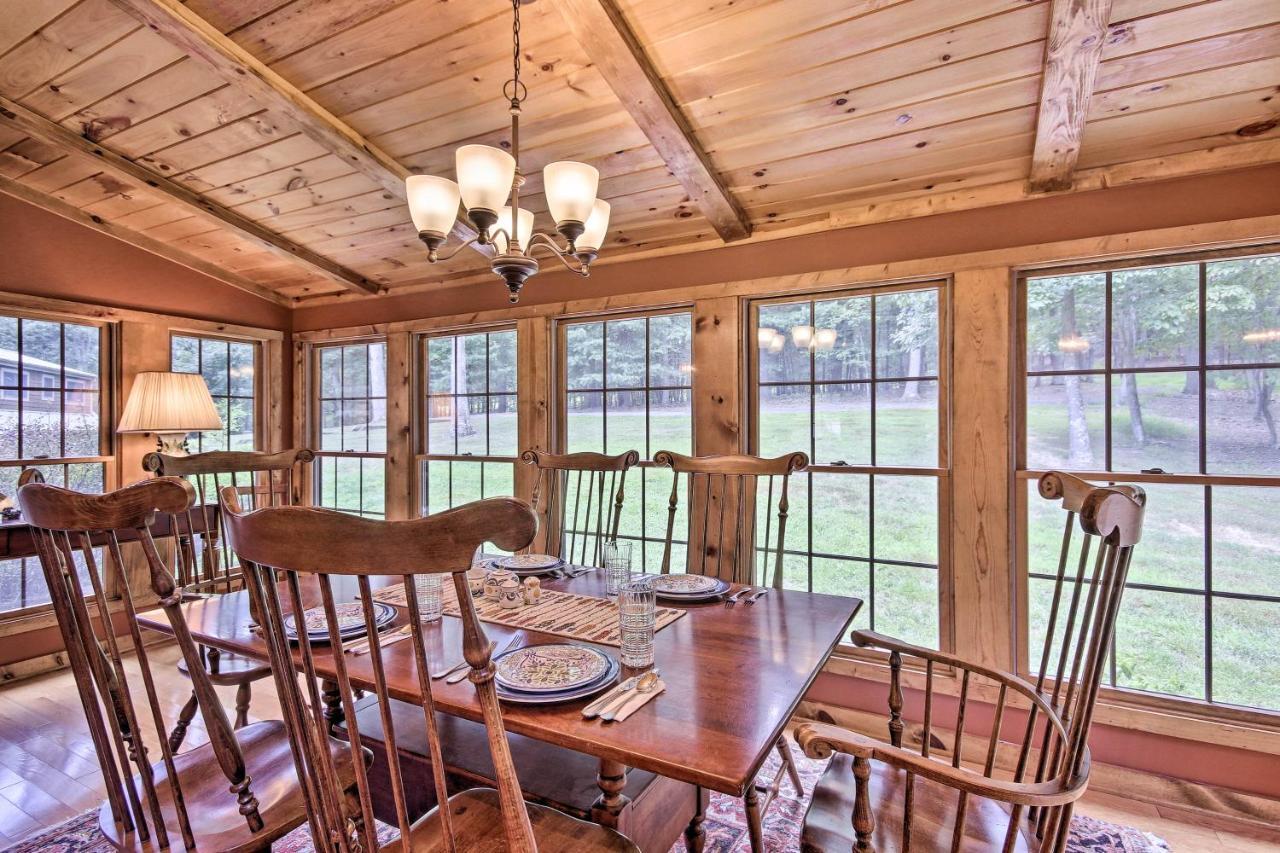 Creekside Berkeley Springs Cabin On 35 Acres! Luaran gambar