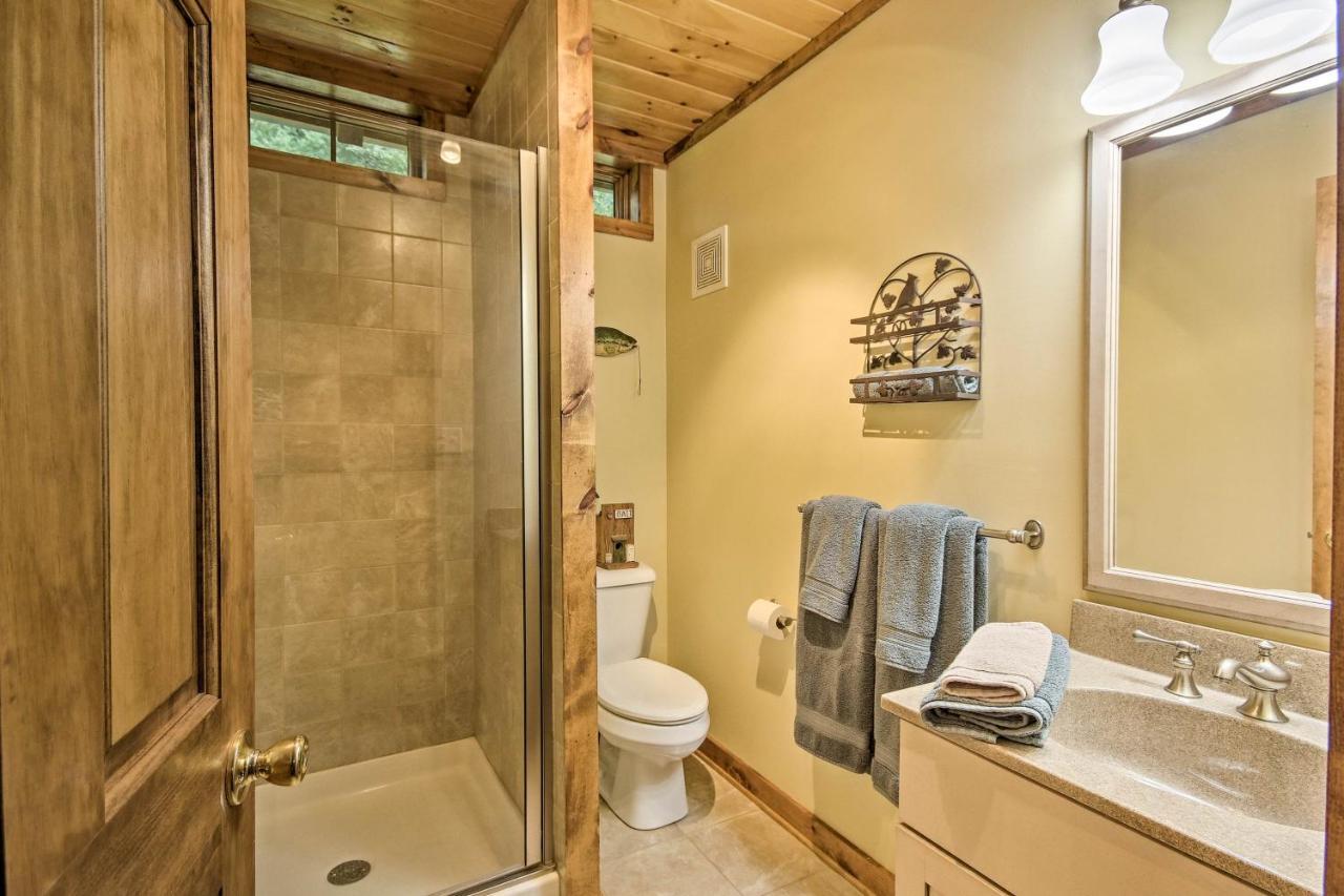 Creekside Berkeley Springs Cabin On 35 Acres! Luaran gambar