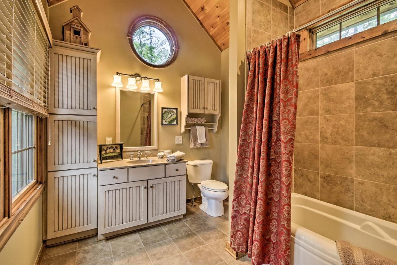 Creekside Berkeley Springs Cabin On 35 Acres! Luaran gambar