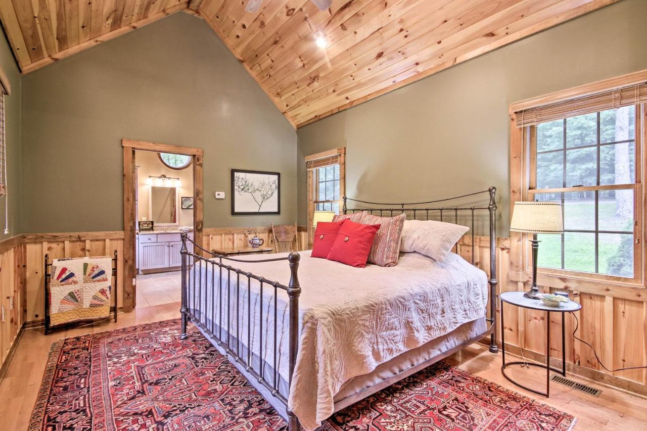 Creekside Berkeley Springs Cabin On 35 Acres! Luaran gambar