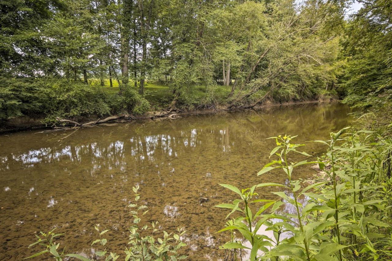 Creekside Berkeley Springs Cabin On 35 Acres! Luaran gambar